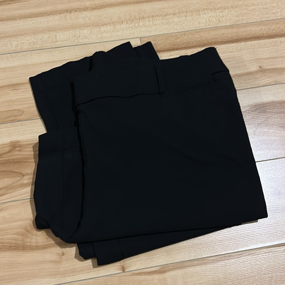 Liz Claiborne Classic Black Pants 14 short
